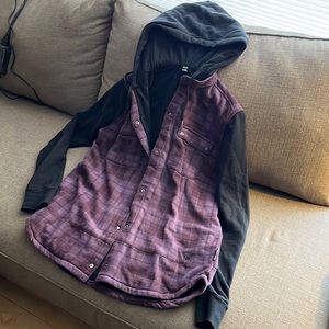 Armada hooded flannel Medium